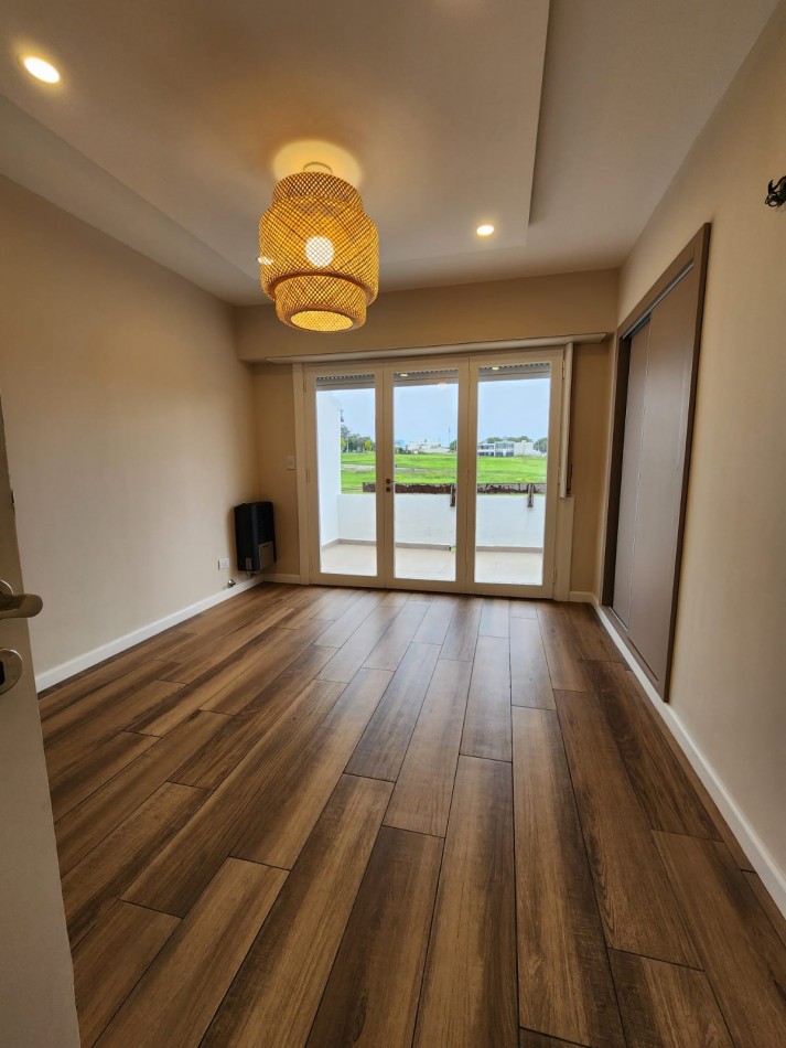 VENTA - DUPLEX 3 AMBIENTES - COCHERA - TUCUMAN Y PASO