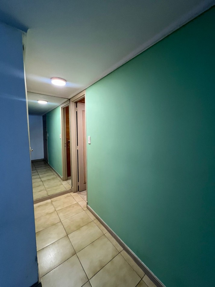 VENTA - SEMIPISO 5 AMBIENTES - DOS COCHERAS - CENTRO