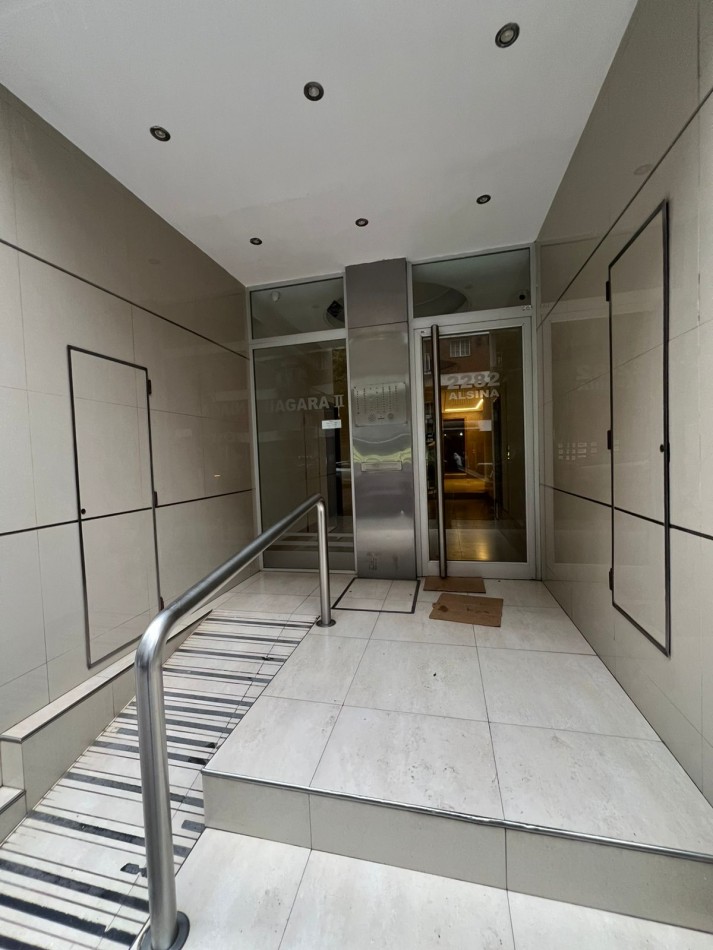 ALQUILER 24 MESES - DEPTO DOS AMBIENTES - RECICLADO - ALDREY