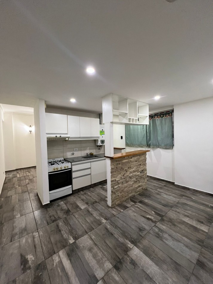 ALQUILER 24 MESES - DEPTO DOS AMBIENTES - RECICLADO - ALDREY