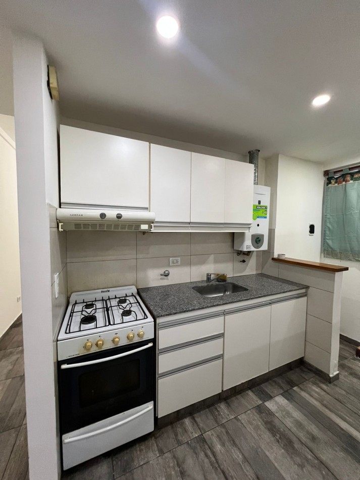 ALQUILER 24 MESES - DEPTO DOS AMBIENTES - RECICLADO - ALDREY