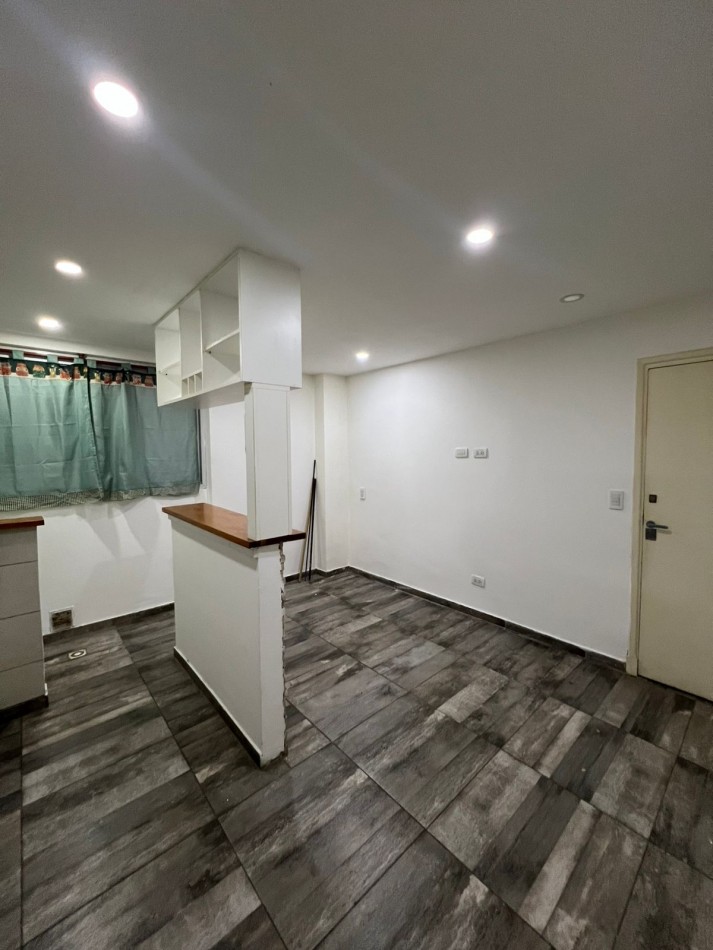 ALQUILER 24 MESES - DEPTO DOS AMBIENTES - RECICLADO - ALDREY