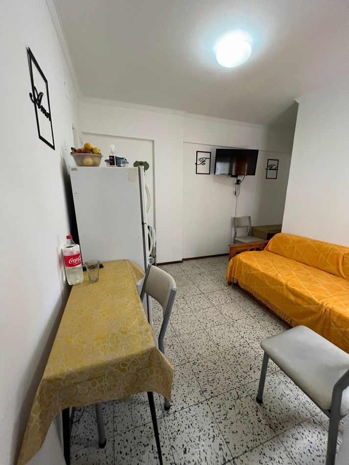 VENTA - DEPTO DOS AMBIENTES - CONTRAFRENTE - PLAZA COLON