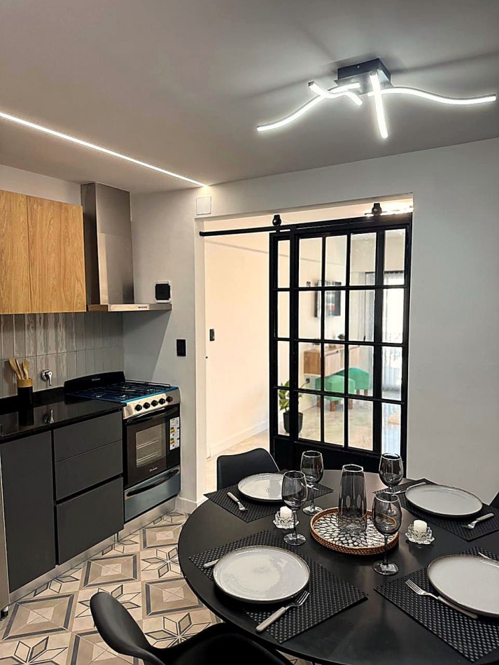 VENTA - DEPTO TRES AMBIENTES - FRENTE - BALCON