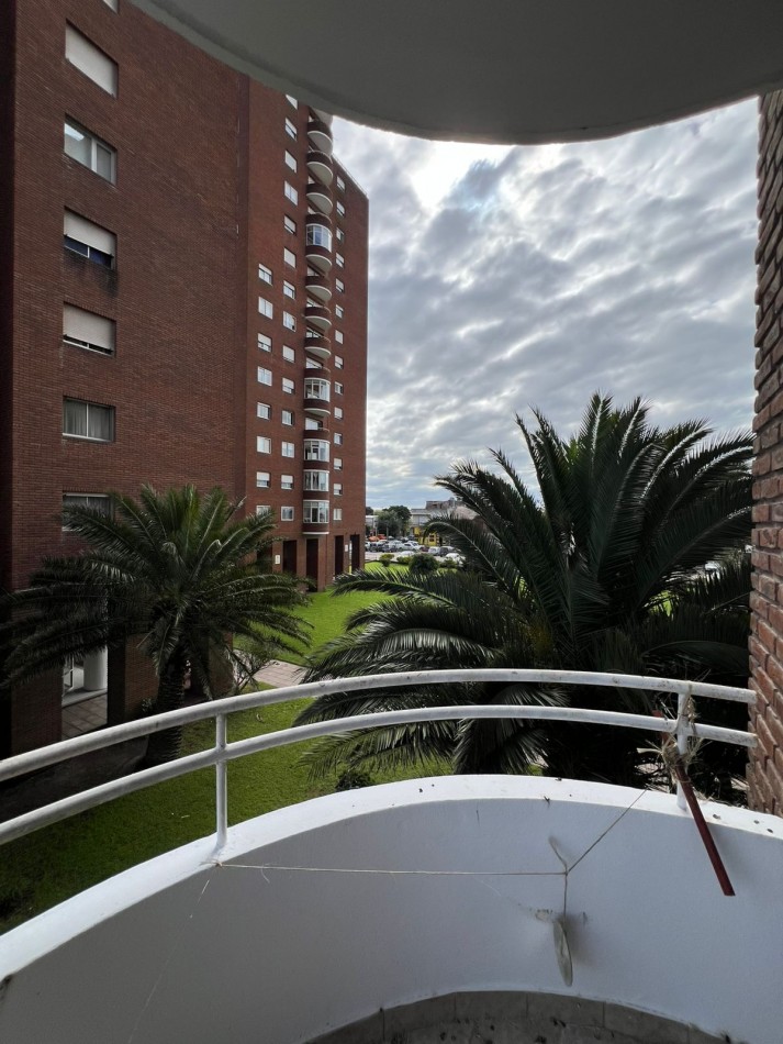 EN ALQUILER 4 AMBIENTES