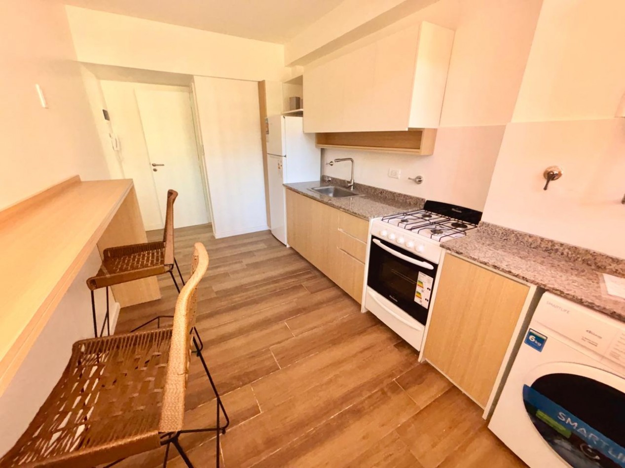 VENTA - DEPTO DOS AMBIENTES - BALCON - LA PERLA
