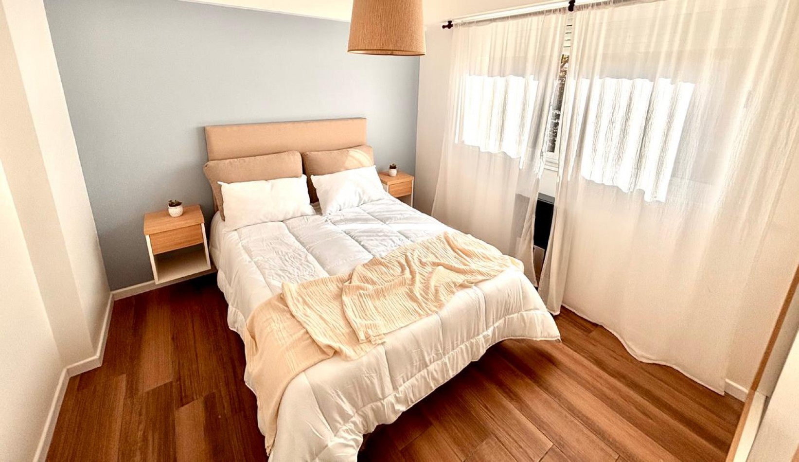 VENTA - DEPTO DOS AMBIENTES - BALCON - LA PERLA