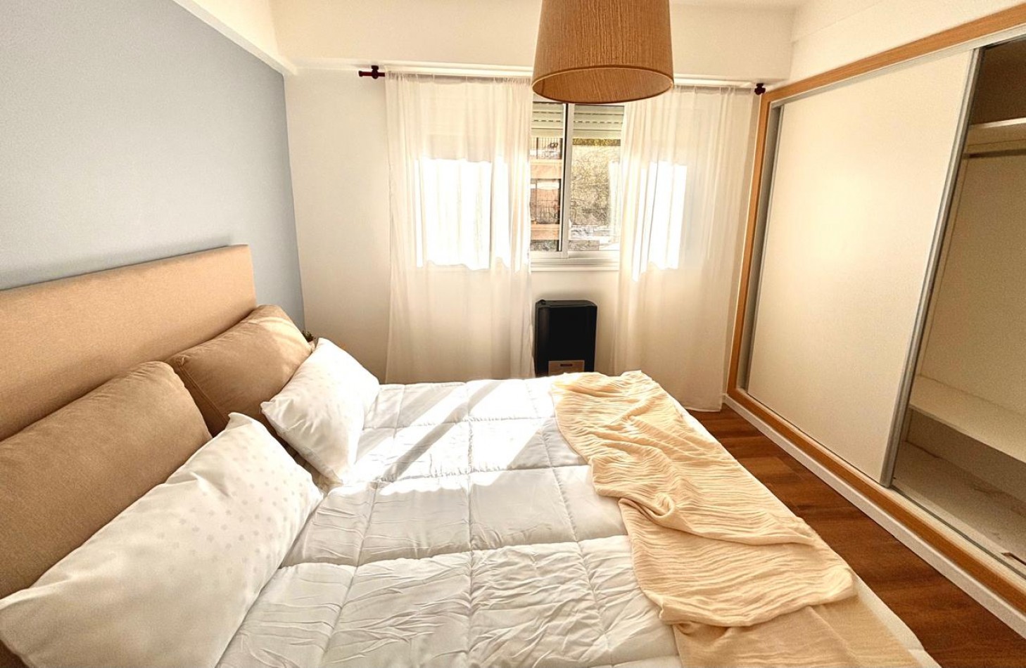 VENTA - DEPTO DOS AMBIENTES - BALCON - LA PERLA