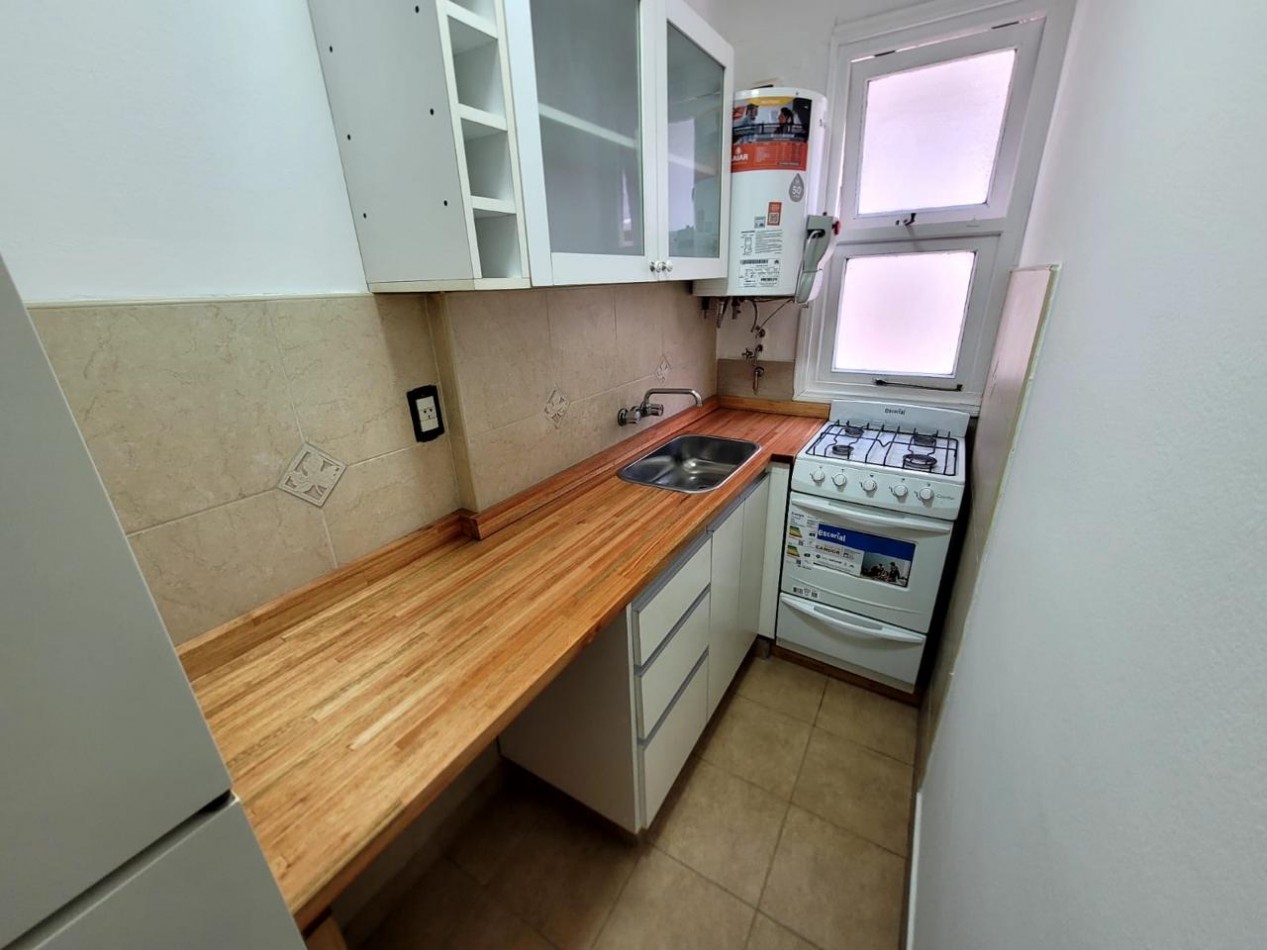 VENTA - DEPTO UN AMBIENTE - FRENTE - BALCON