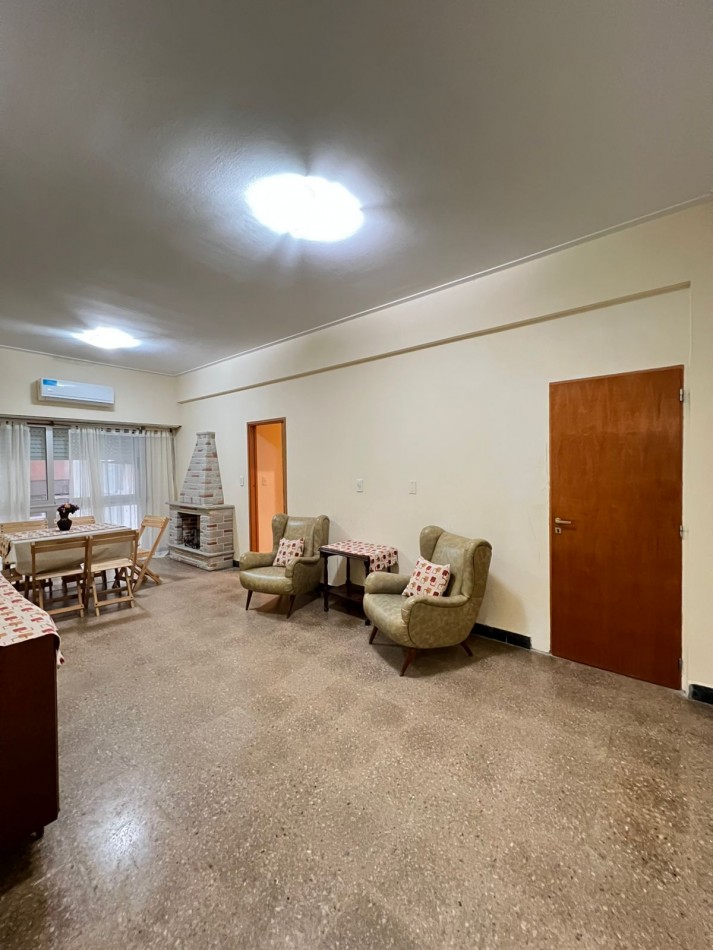 EN VENTA DEPARTAMENTO DE 4 AMBIENTES