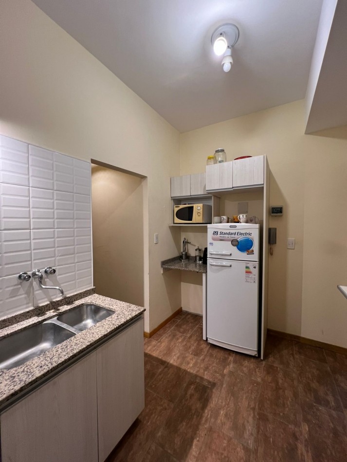 EN VENTA DEPARTAMENTO DE 4 AMBIENTES