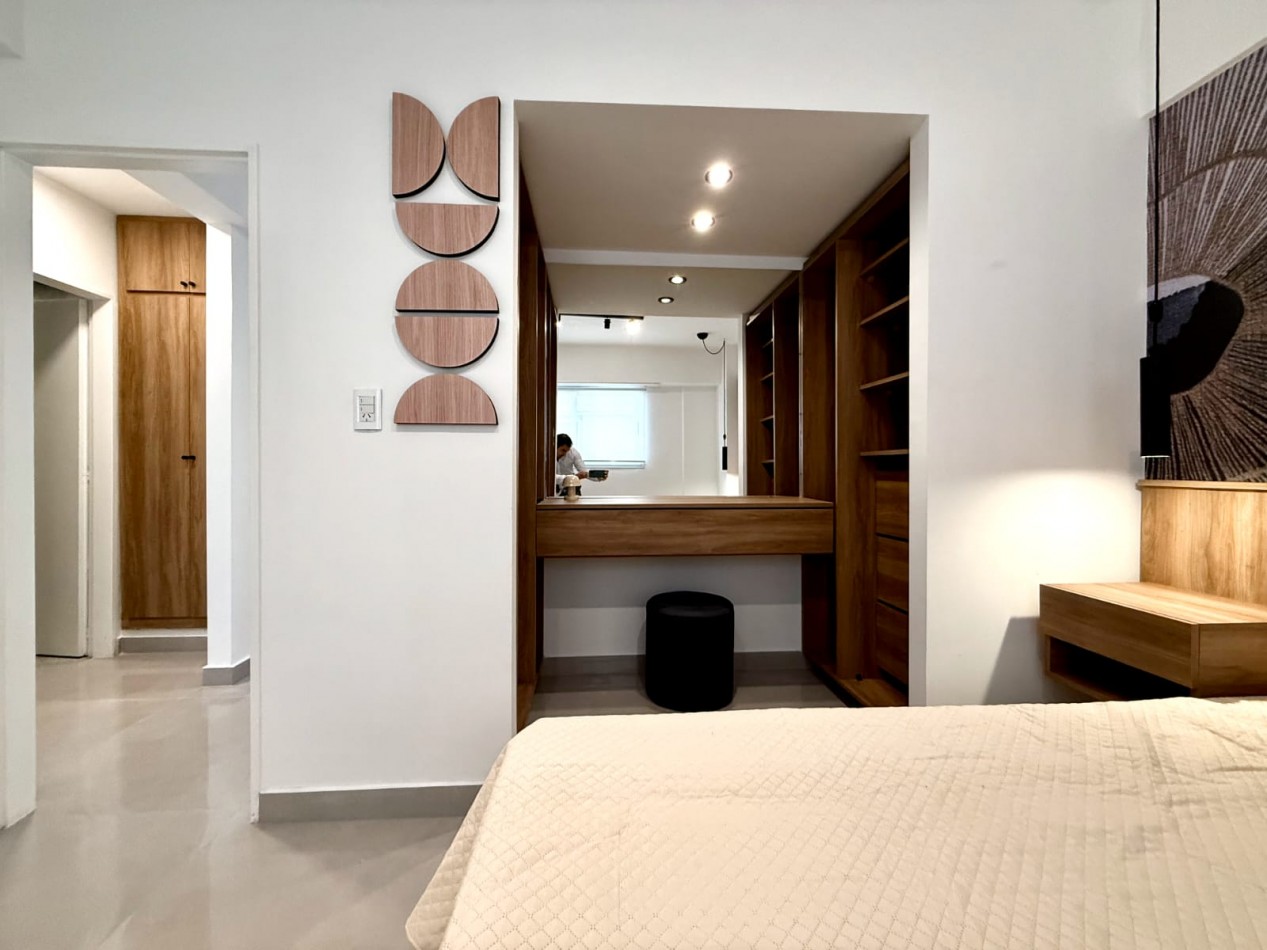 EN VENTA DEPARTAMENTO DE 3 AMBIENTES A LA CALLE CON BALCON