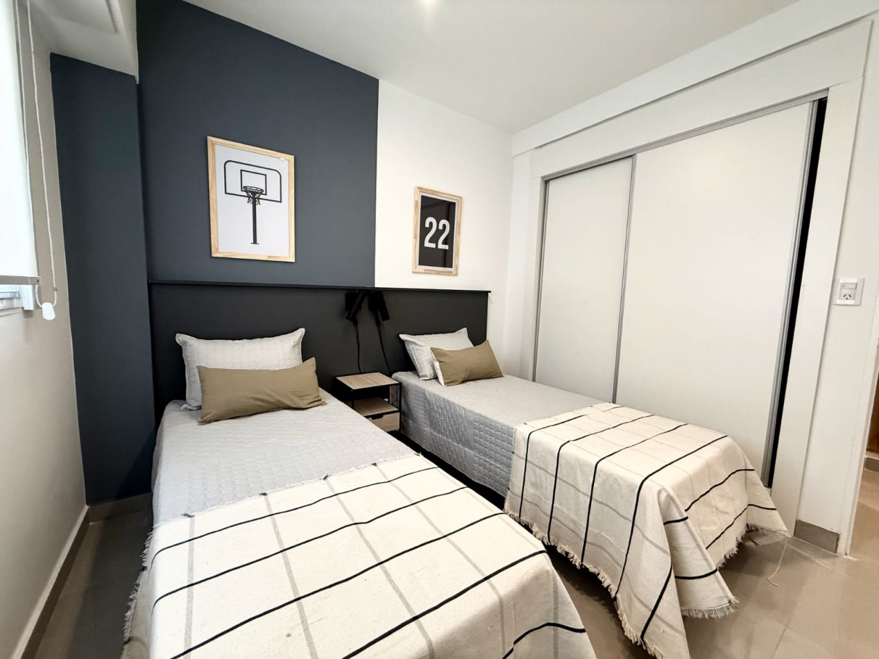 EN VENTA DEPARTAMENTO DE 3 AMBIENTES A LA CALLE CON BALCON