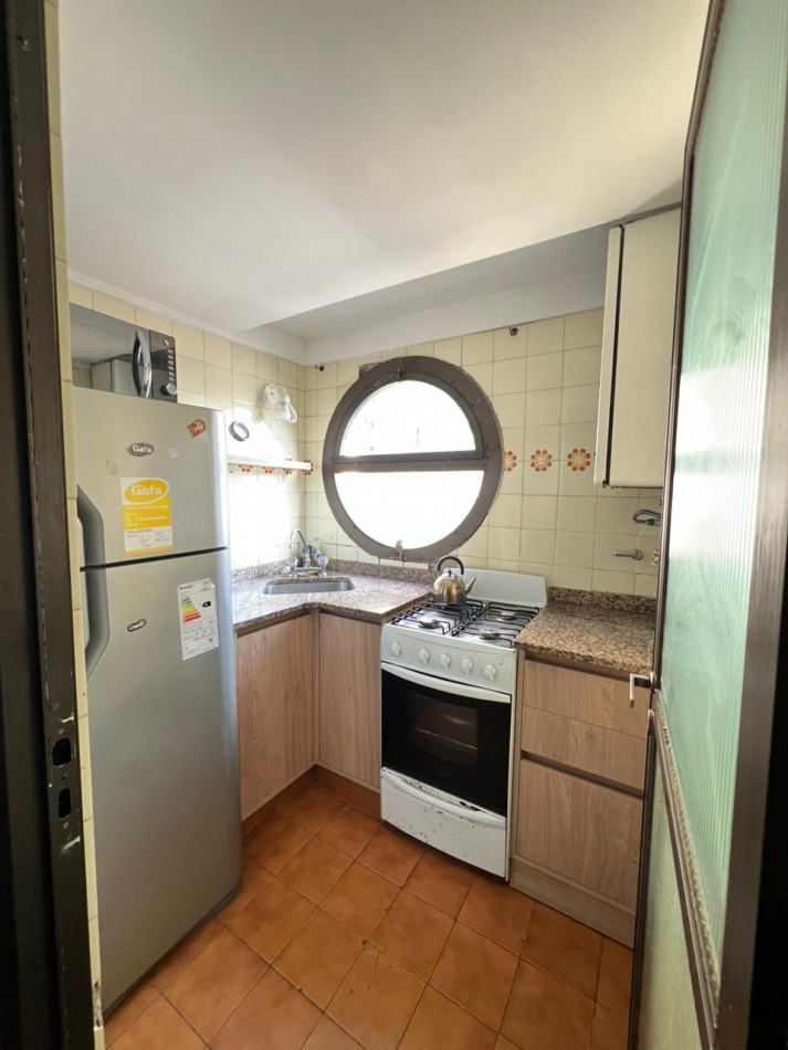 VENTA - DEPTO UN AMBIENTE - FRENTE - BALCON