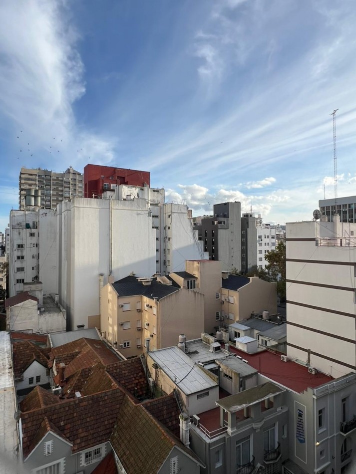 VENTA - DEPTO UN AMBIENTE - FRENTE - BALCON