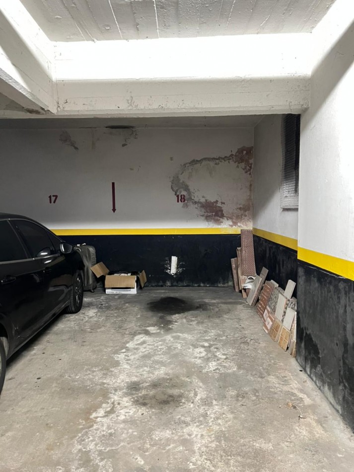 EN VENTA DEPARTAMENTO DE 4 AMBIENTES con COCHERA