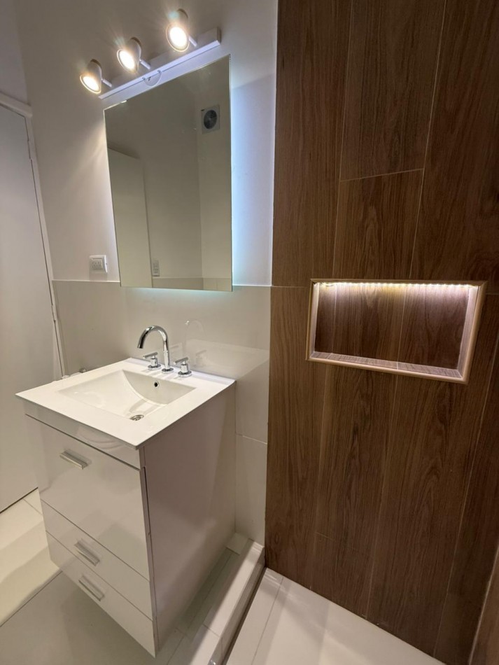 VENTA - DEPTO TRES AMBIENTES - DOS PATIOS - ALDREY