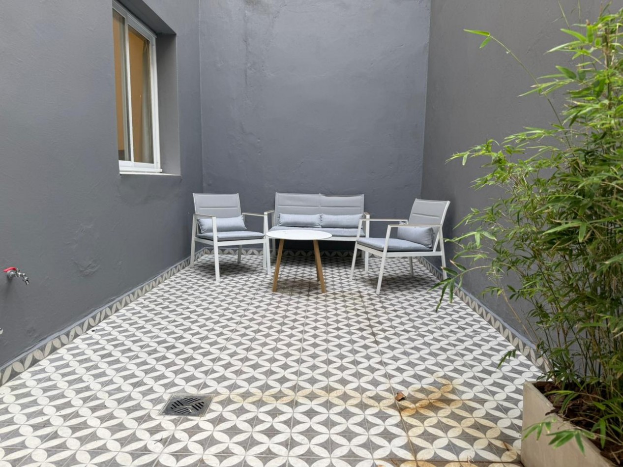 VENTA - DEPTO TRES AMBIENTES - DOS PATIOS - ALDREY