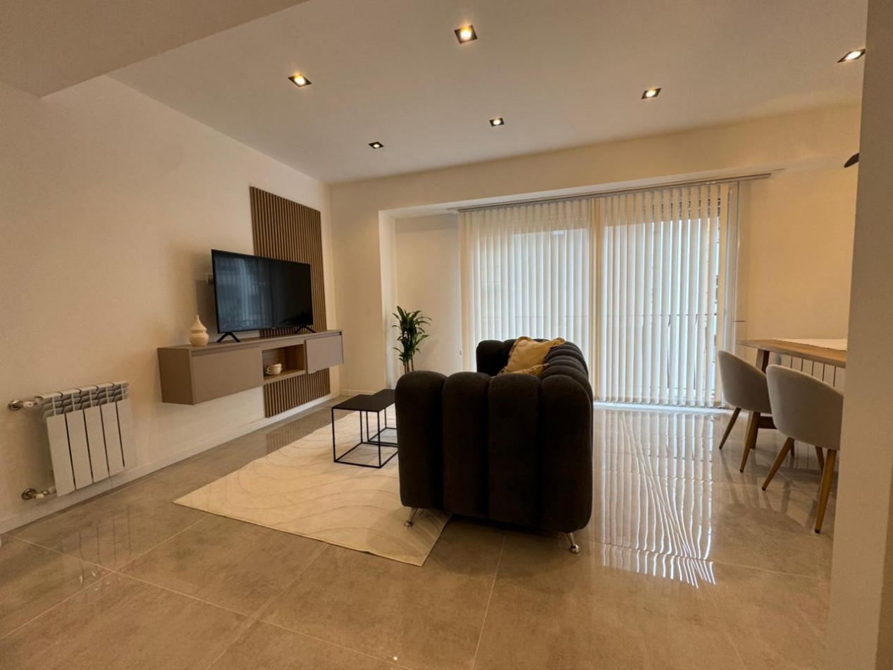 EN VENTA DEPARTAMENTO DE 3 AMBIENTES