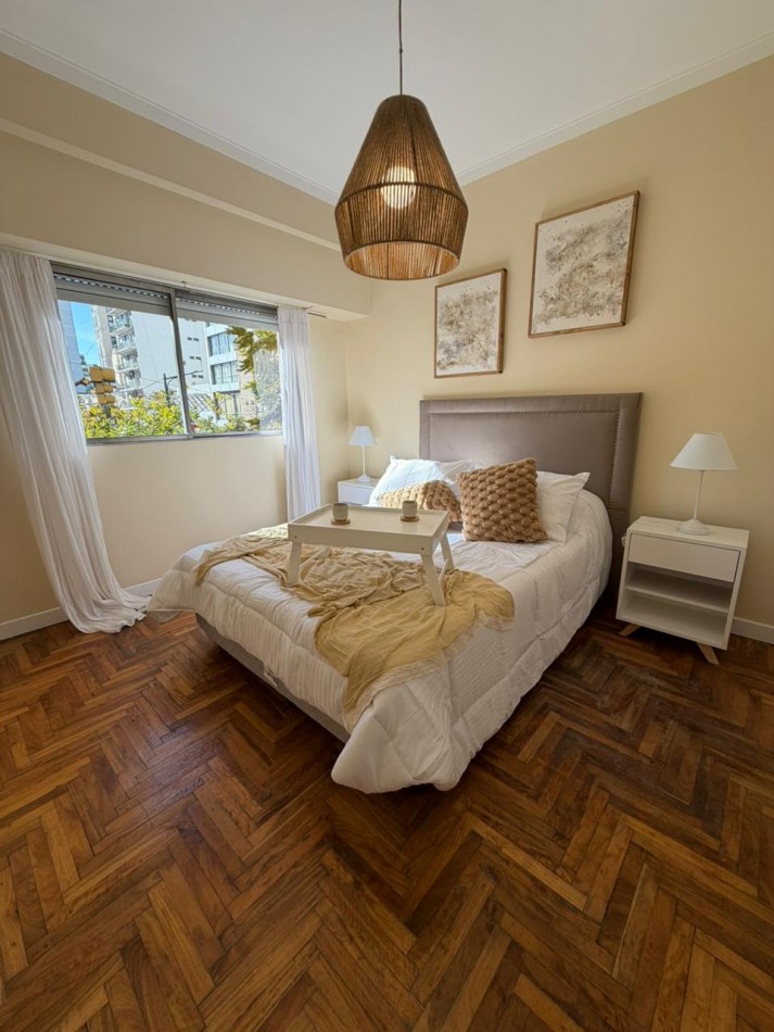 VENTA - DEPTO DOS AMBIENTES - FRENTE - BALCON - CENTRO