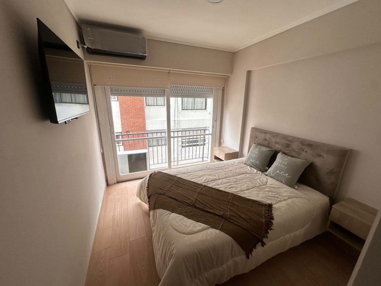 VENTA - AMBIENTE Y MEDIO - BALCON