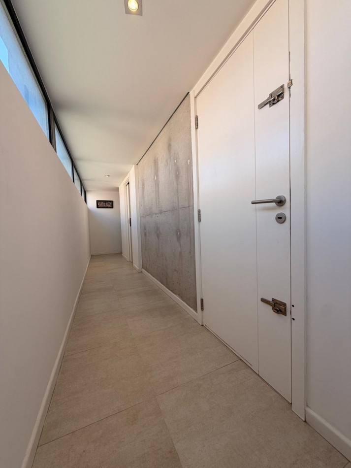 VENTA - DEPTO TRES AMBIENTES - VISTA AL MAR - BALCON - COCHERA 