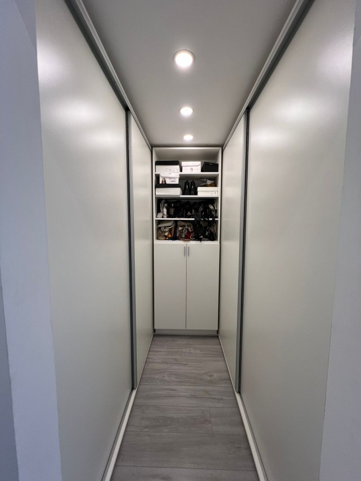 EN VENTA DUPLEX 3 AMBIENTES CON PATIO Y COCHERA