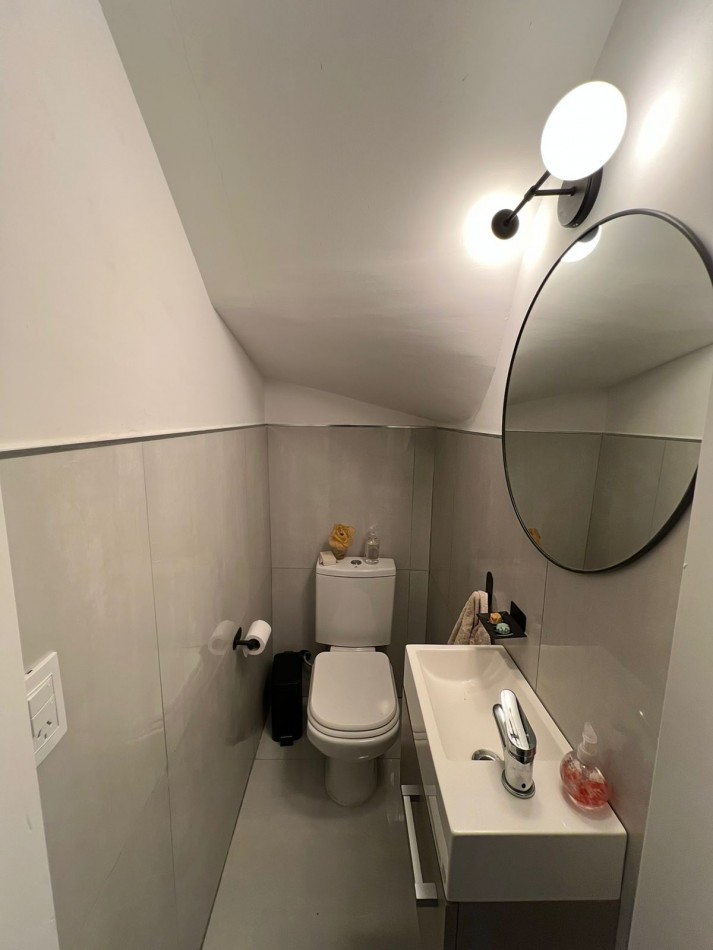 EN VENTA DUPLEX 3 AMBIENTES CON PATIO Y COCHERA