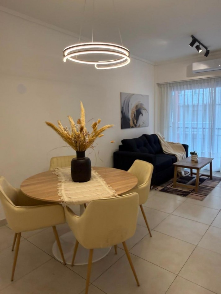 EN VENTA DEPTO DE 2 AMBIENTES CON DEPENDENCIA 
