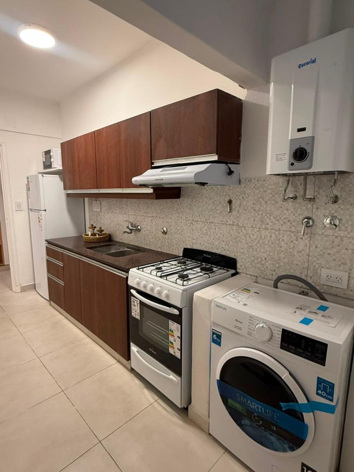 EN VENTA DEPTO DE 2 AMBIENTES CON DEPENDENCIA 