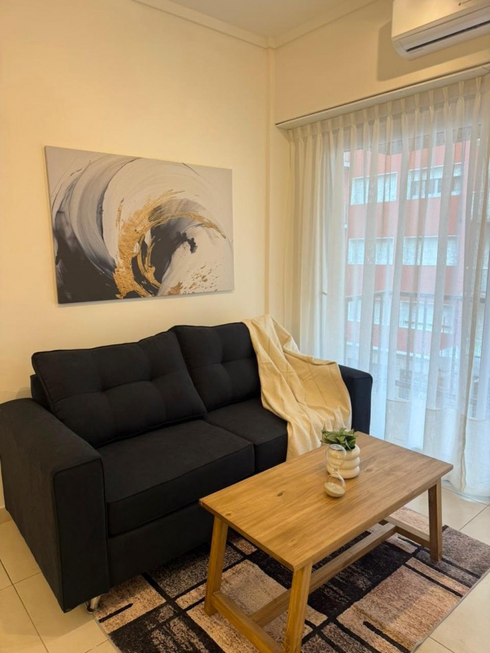 EN VENTA DEPTO DE 2 AMBIENTES CON DEPENDENCIA 