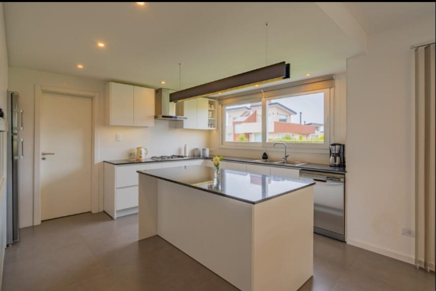 VENTA CASA BARRIO PRIVADO TIERRA DEL  MAR