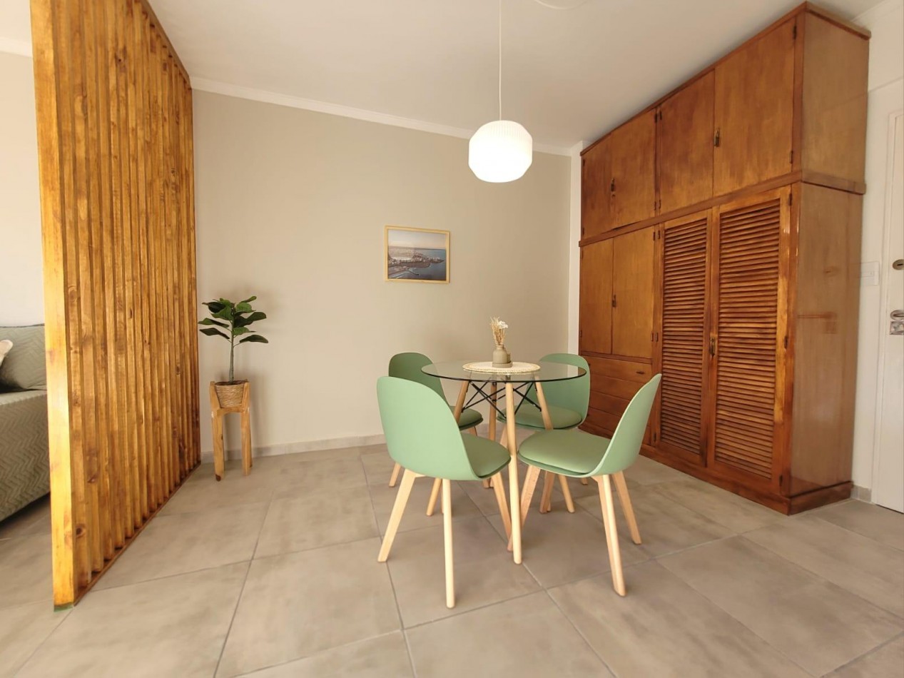 VENTA DEPTO 1 AMBIENTE A LA CALLE 