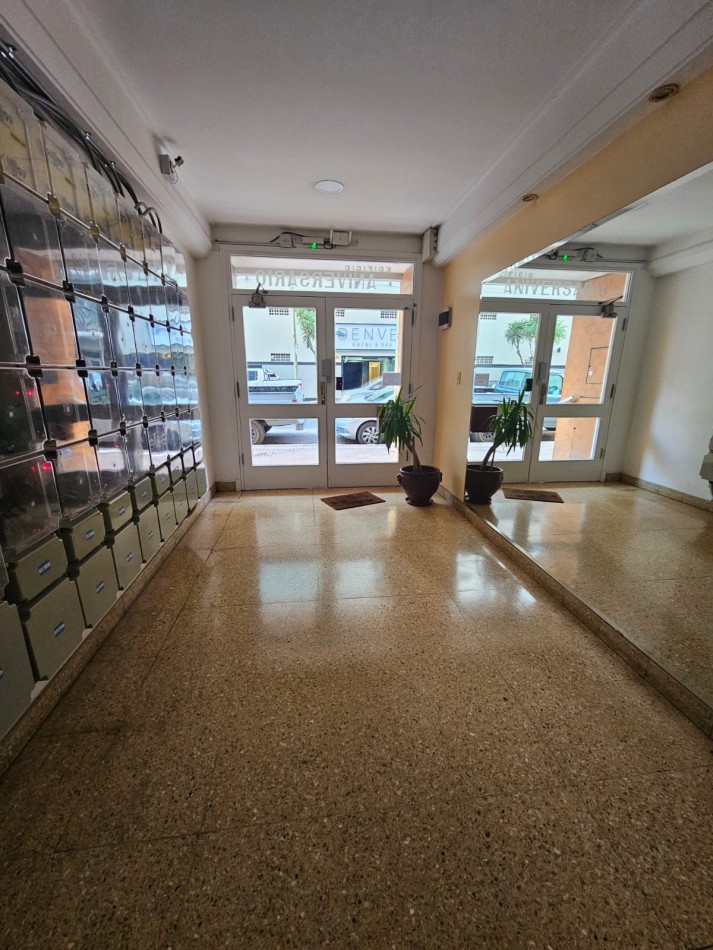 VENTA - MONOAMBIENTE EN ESTADO ORIGINAL A LA CALLE - ZONA ALDREY 