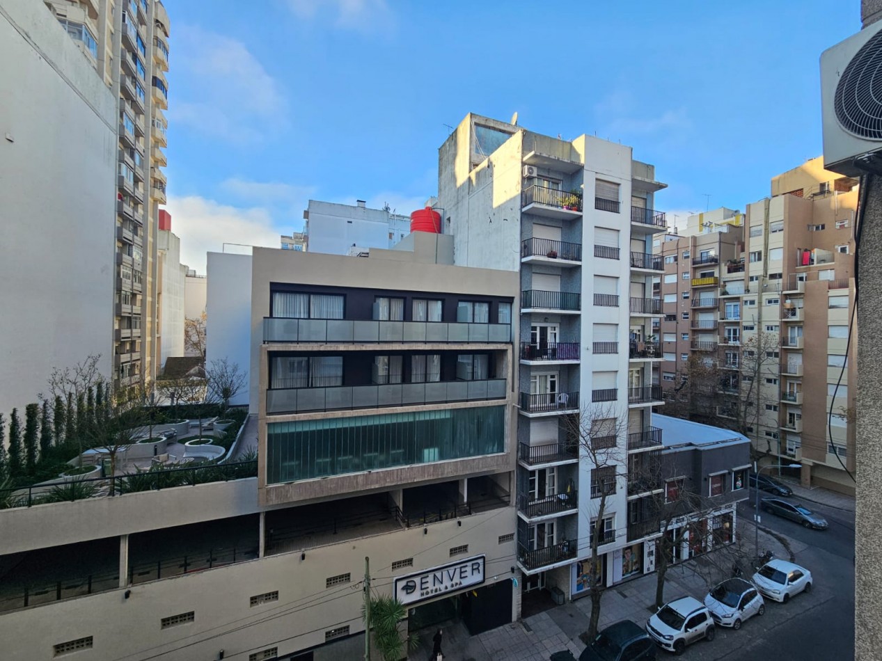 VENTA - MONOAMBIENTE EN ESTADO ORIGINAL A LA CALLE - ZONA ALDREY 