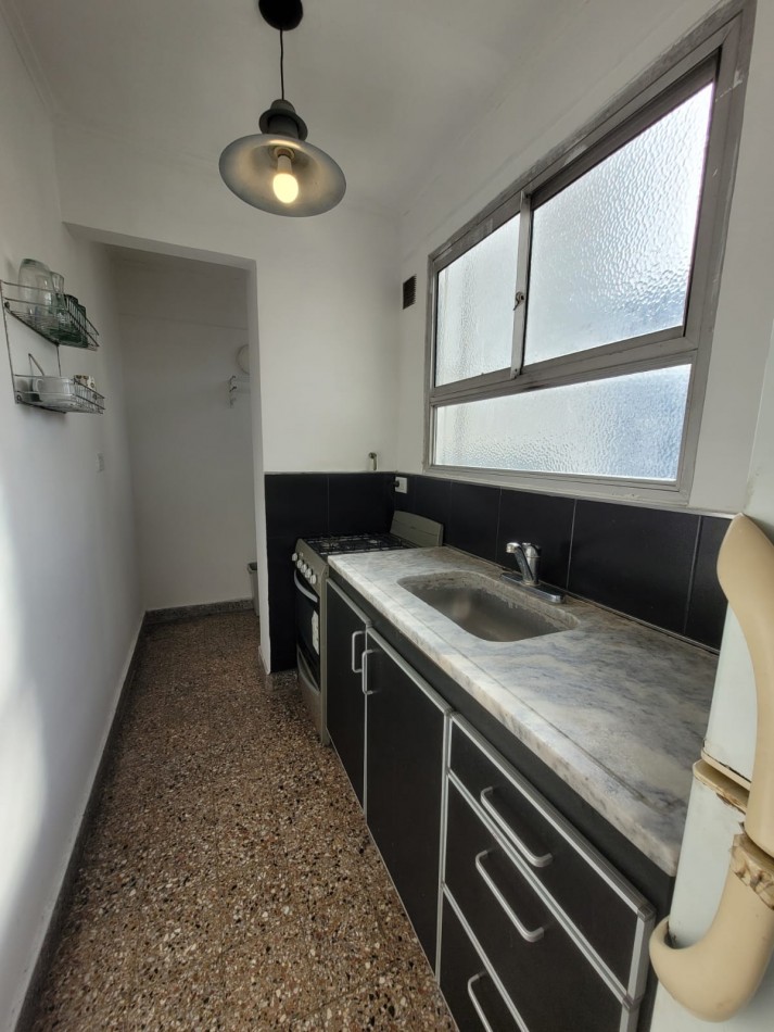 VENTA - DEPTO DOS AMBIENTES - ZONA GUEMES
