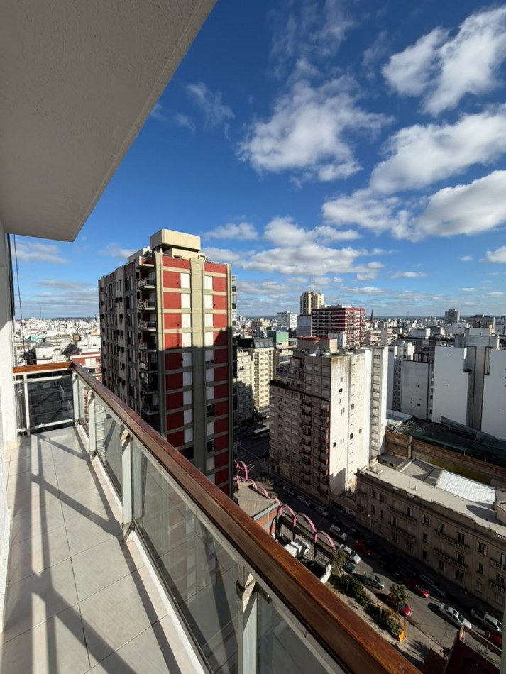 VENTA - DEPTO DOS AMBIENTES - VISTA PANORAMICA - COCHERA
