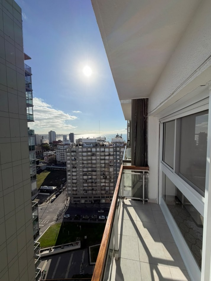 VENTA - DEPTO DOS AMBIENTES - VISTA PANORAMICA - COCHERA