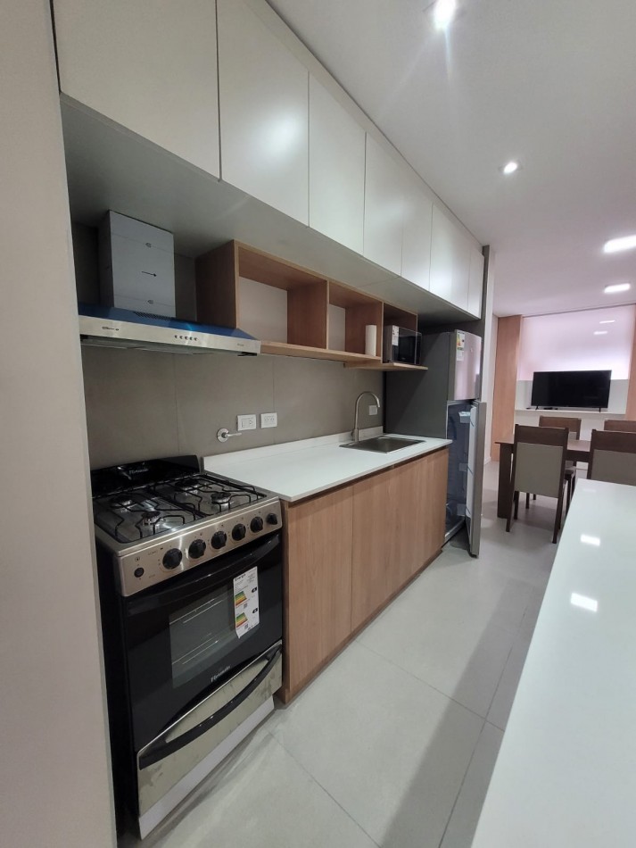 VENTA - DEPTO DOS AMBIENTES - FRENTE - PLAZA COLON