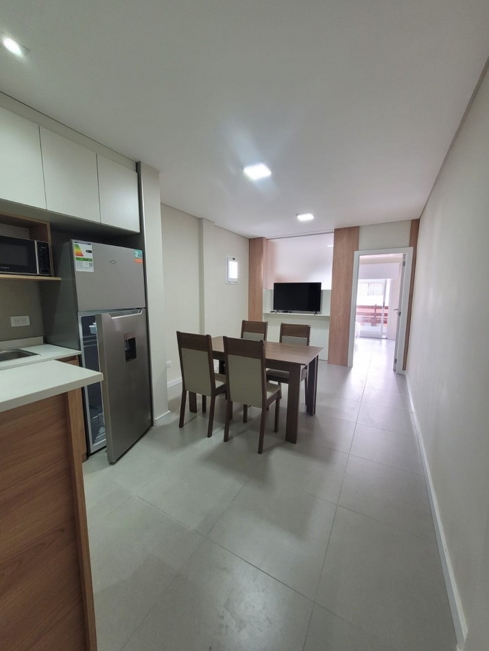 VENTA - DEPTO DOS AMBIENTES - FRENTE - PLAZA COLON
