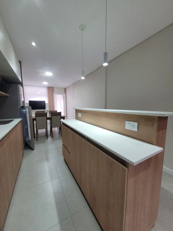 VENTA - DEPTO DOS AMBIENTES - FRENTE - PLAZA COLON