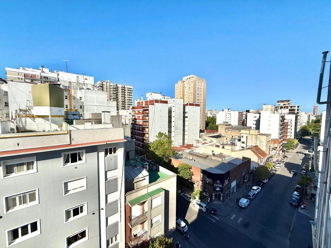VENTA - DEPARTAMENTO PLAZA COLON - DOS AMBIENTES - FRENTE