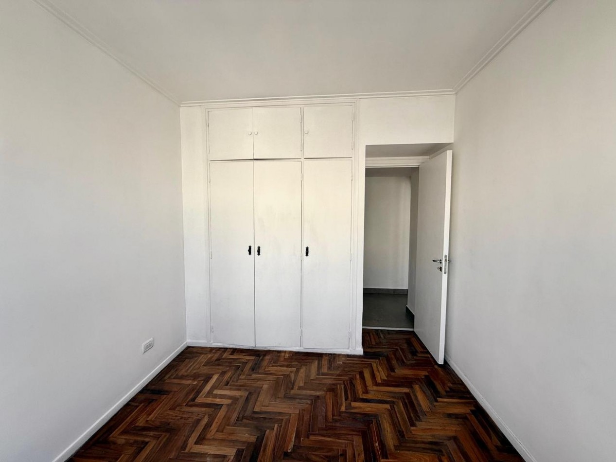 VENTA - DEPARTAMENTO PLAZA COLON - DOS AMBIENTES - FRENTE