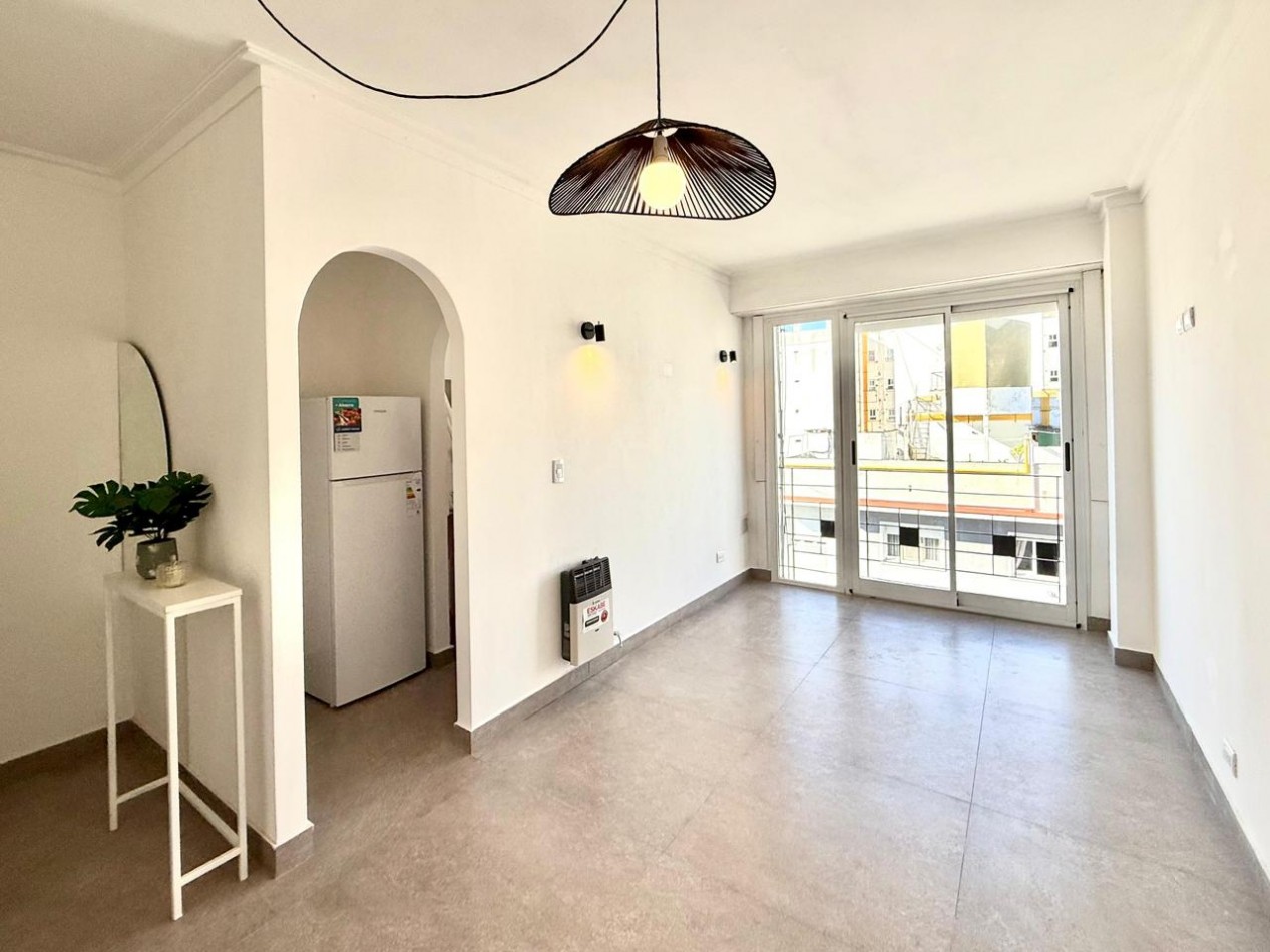 VENTA - DEPARTAMENTO PLAZA COLON - DOS AMBIENTES - FRENTE