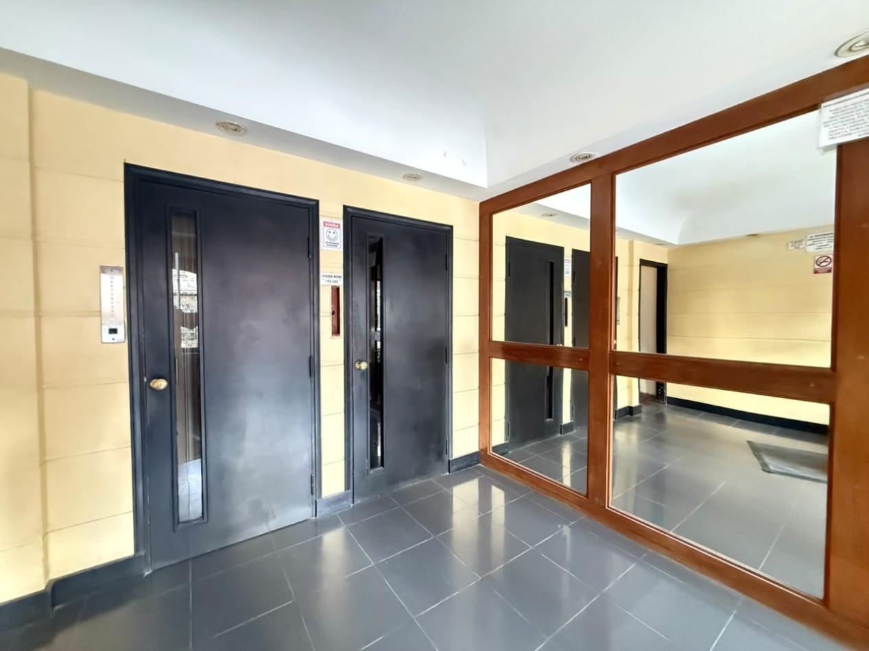 VENTA - DEPTO UN AMBIENTE - FRENTE - BALCON
