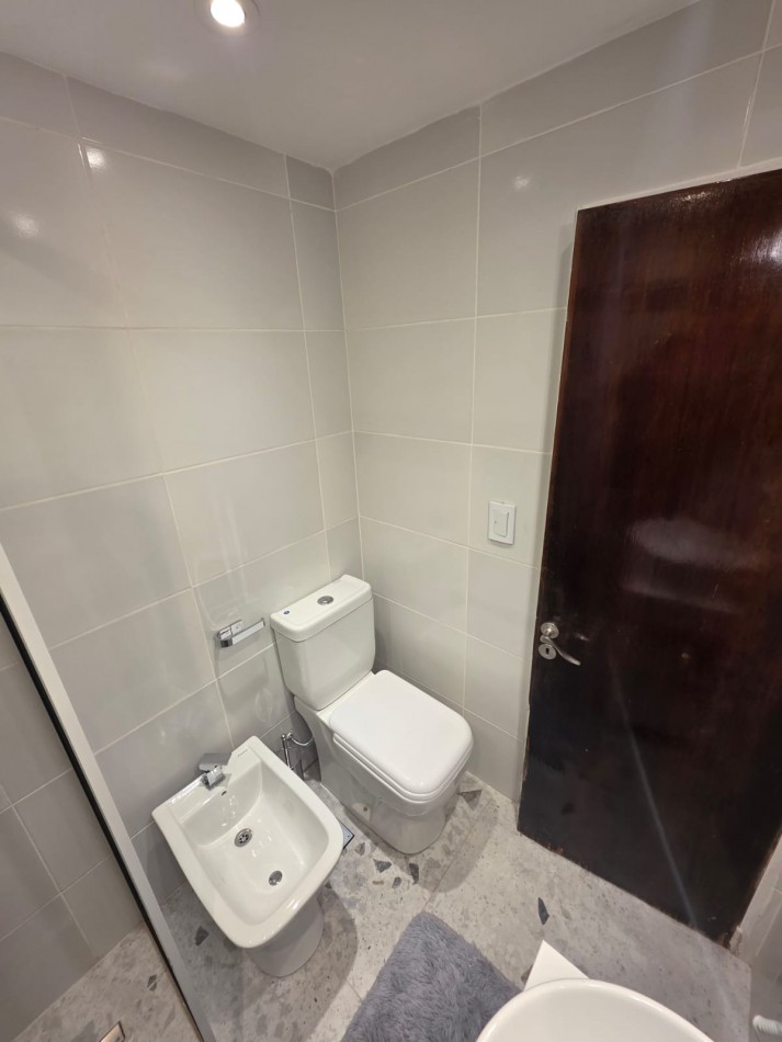 VENTA - DEPTO DOS AMBIENTES - RECICLADO - ALDREY