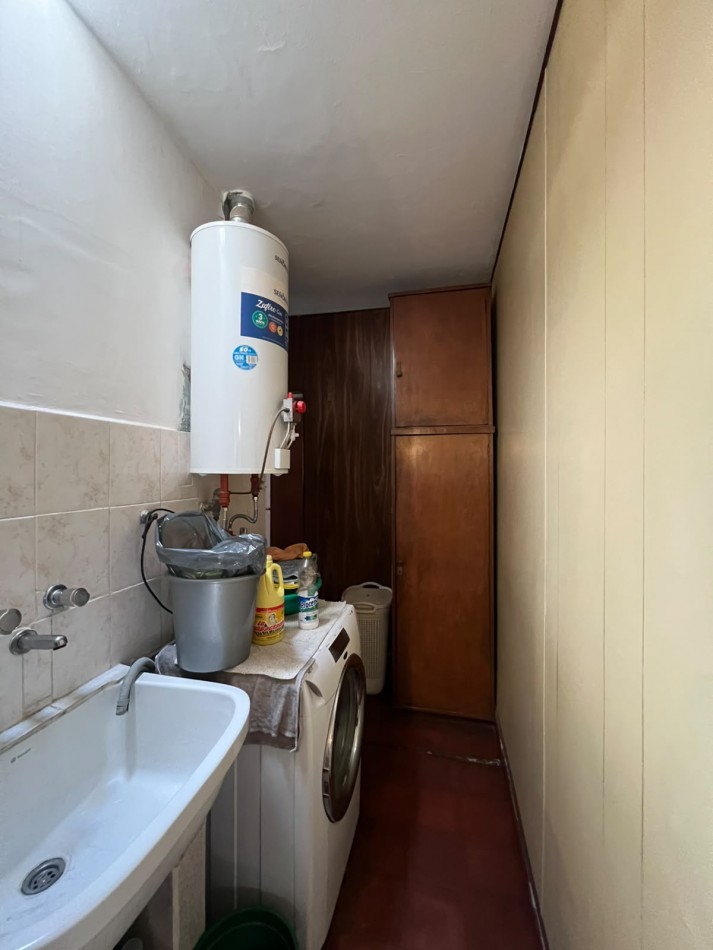 VENTA - CASA 4 AMBIENTES - PARQUE