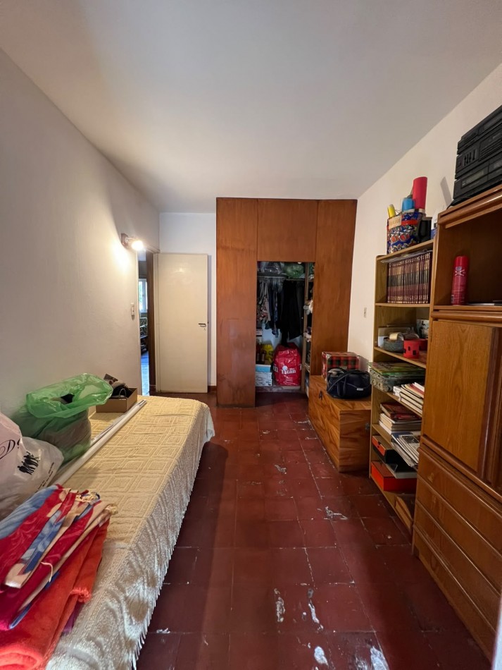 VENTA - CASA 4 AMBIENTES - PARQUE