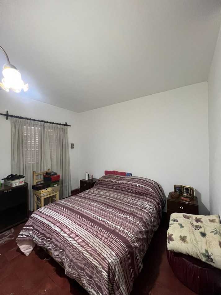 VENTA - CASA 4 AMBIENTES - PARQUE