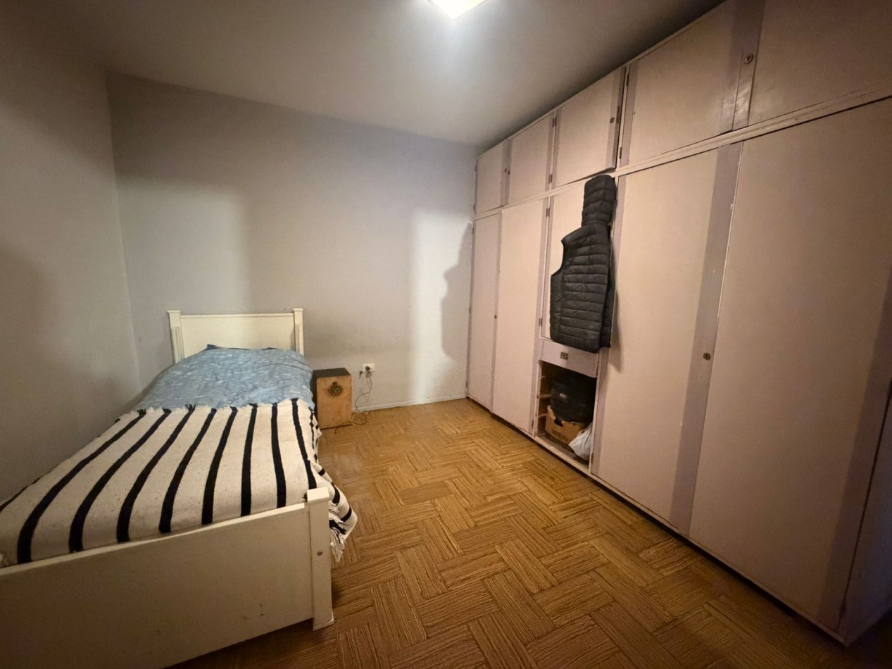 VENTA - CASA DOS AMBIENTES + DEPTO